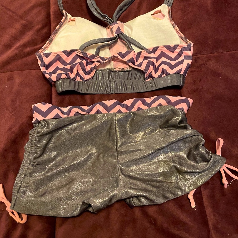 California kisses! dance wear!